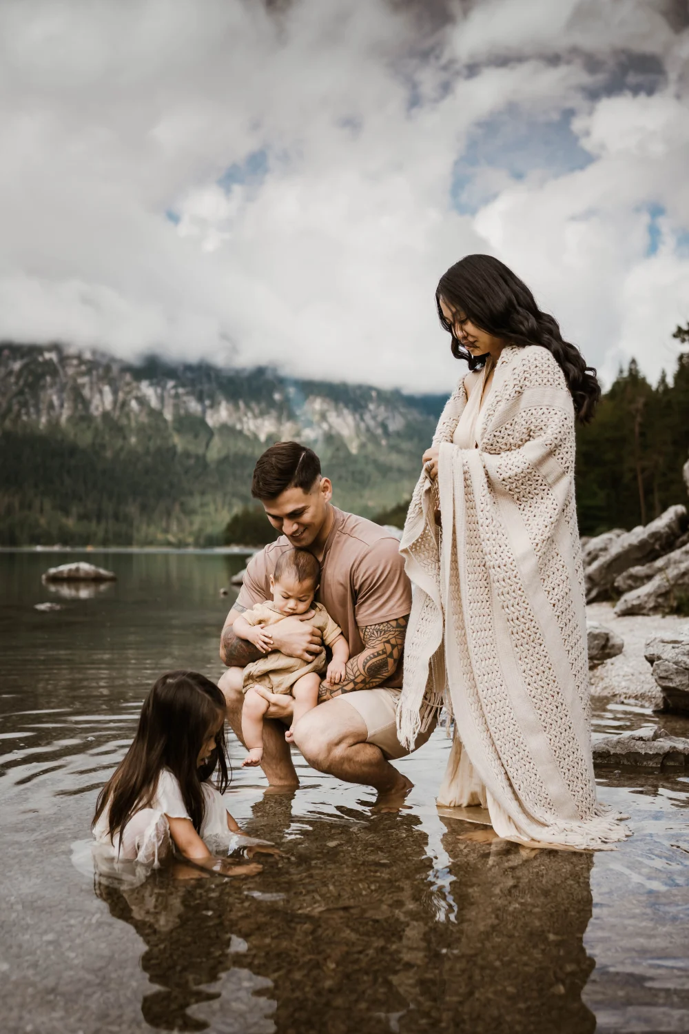 Antonia Orologio, Moana Eibsee, and family photography