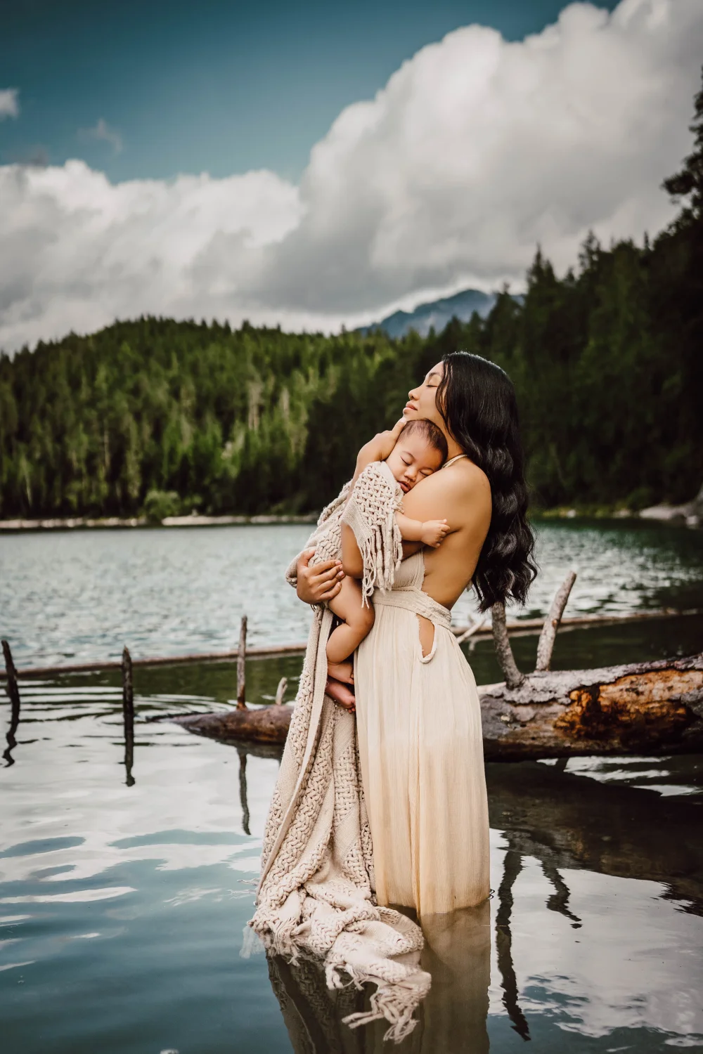 Antonia Orologio, Moana Eibsee, and family photography