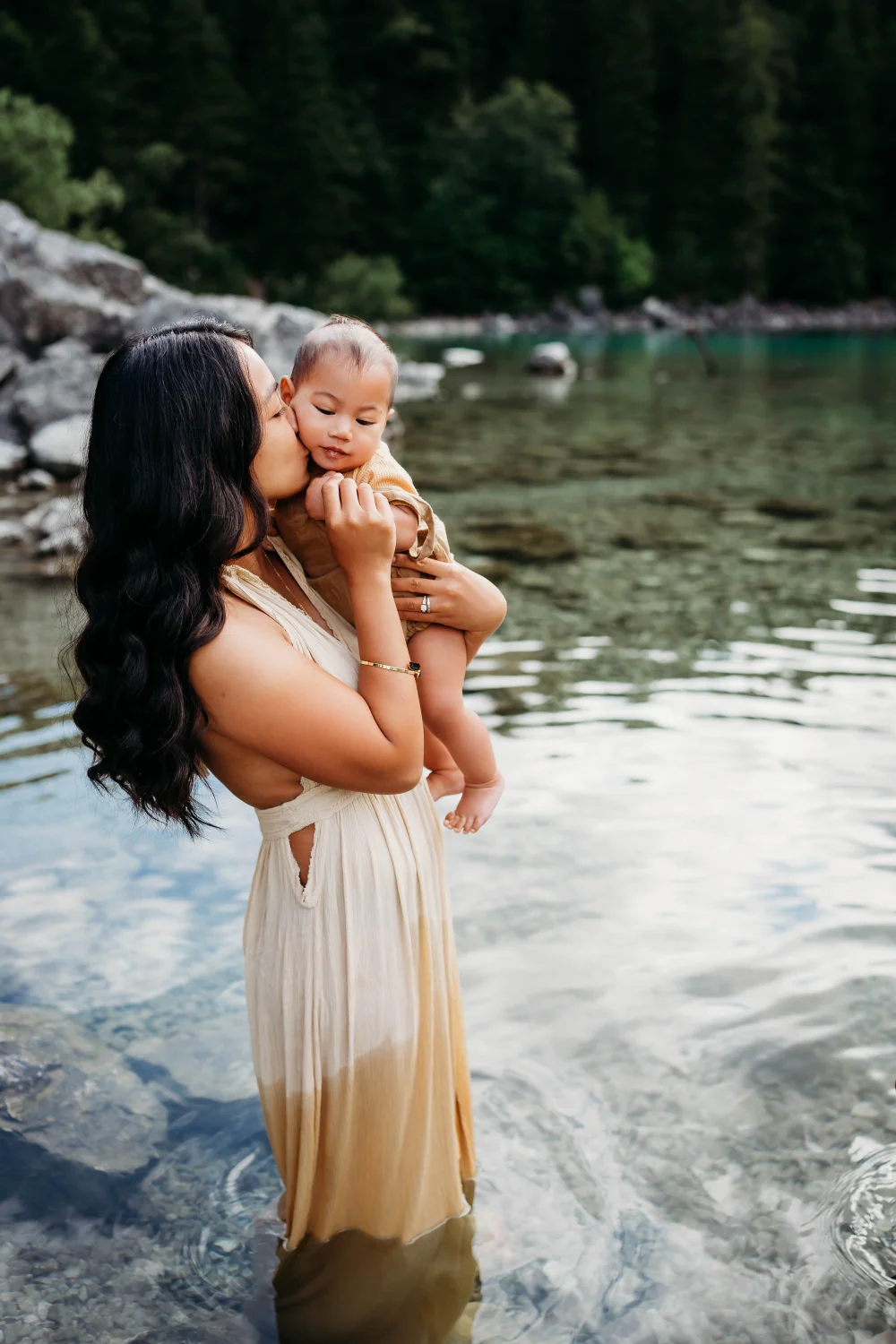 Antonia Orologio, Moana Eibsee, and family photography