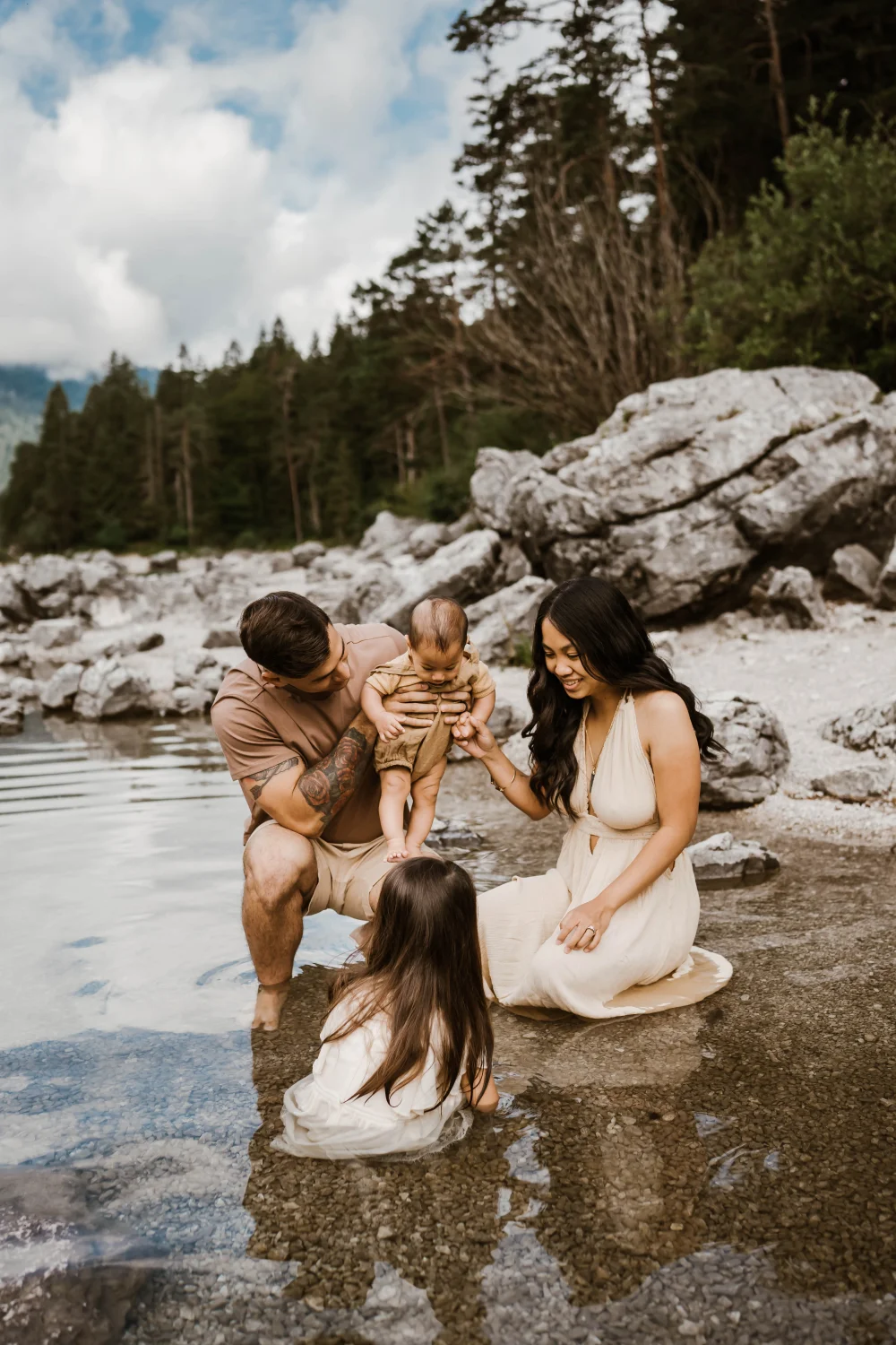 Antonia Orologio, Moana Eibsee, and family photography